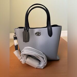 NWT Coach Willow Tote 24